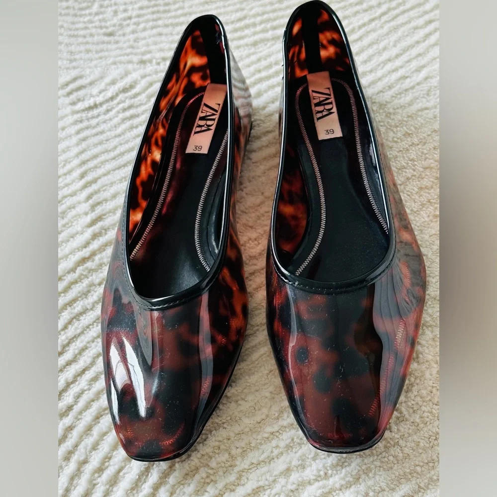 ZARA Tortoise Shell Square Toe Flats – Size 39